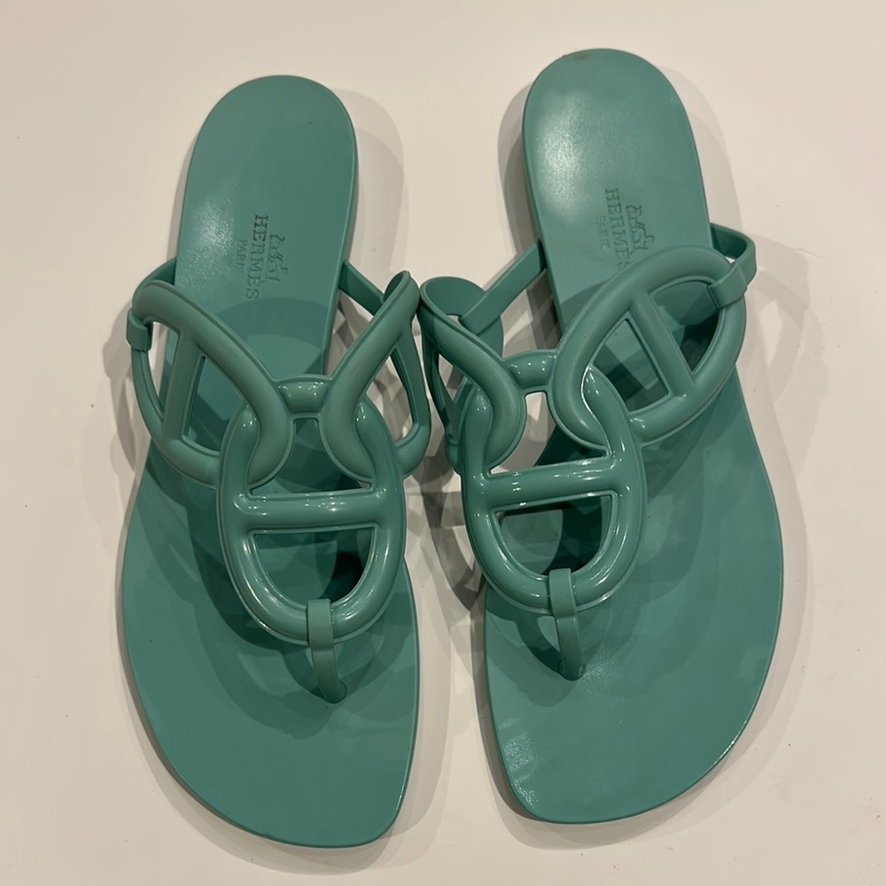 Hermes egerie Green Sandals with Intricate Strap Design 40